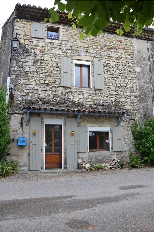 Maison de village ST MARCEL LES SAUZET