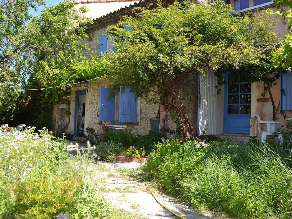 Corps de ferme Cléon d'andran
