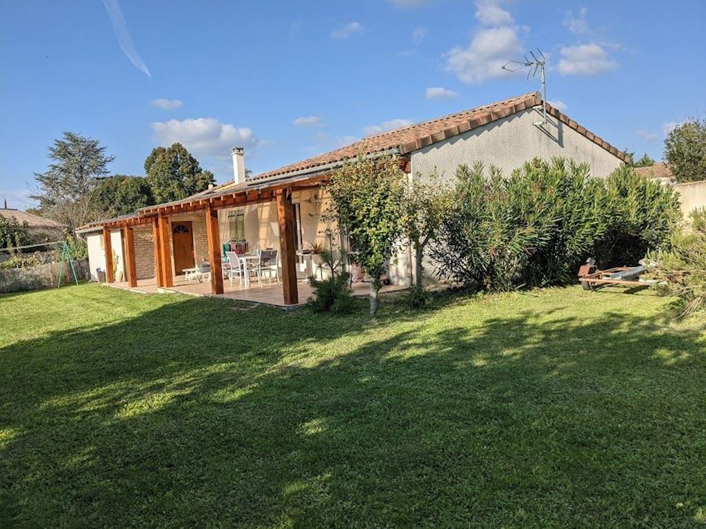 Maison de plain pied CHAROLS